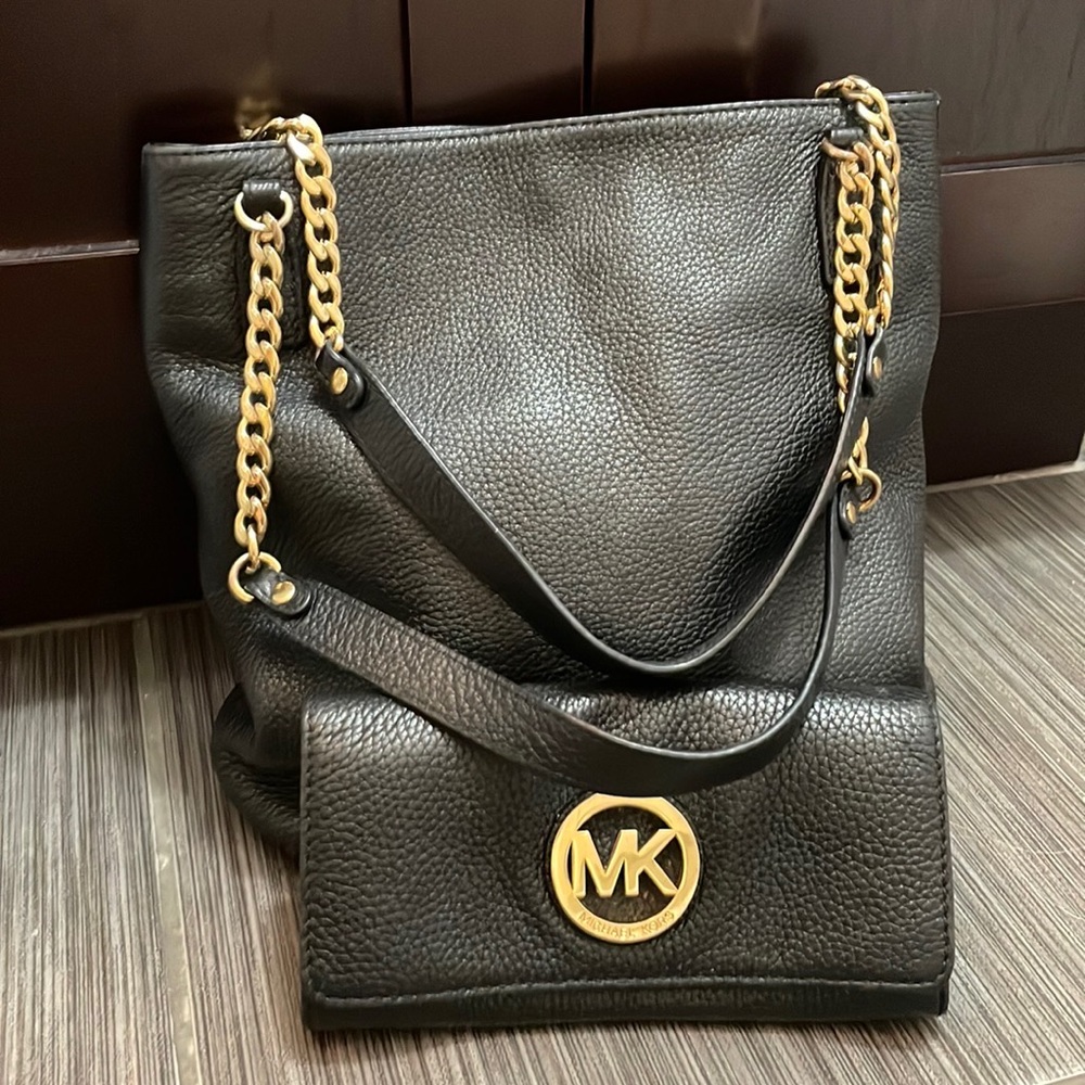 Michael Kors black pebbled leather shoulder bag with matching Wallet